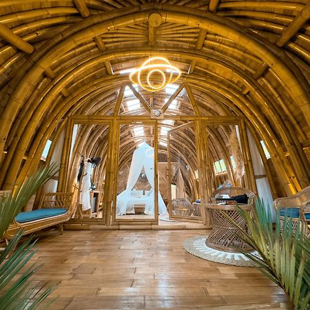 Bamboo House - Ecobreeze Villa Сидемен Екстериор снимка