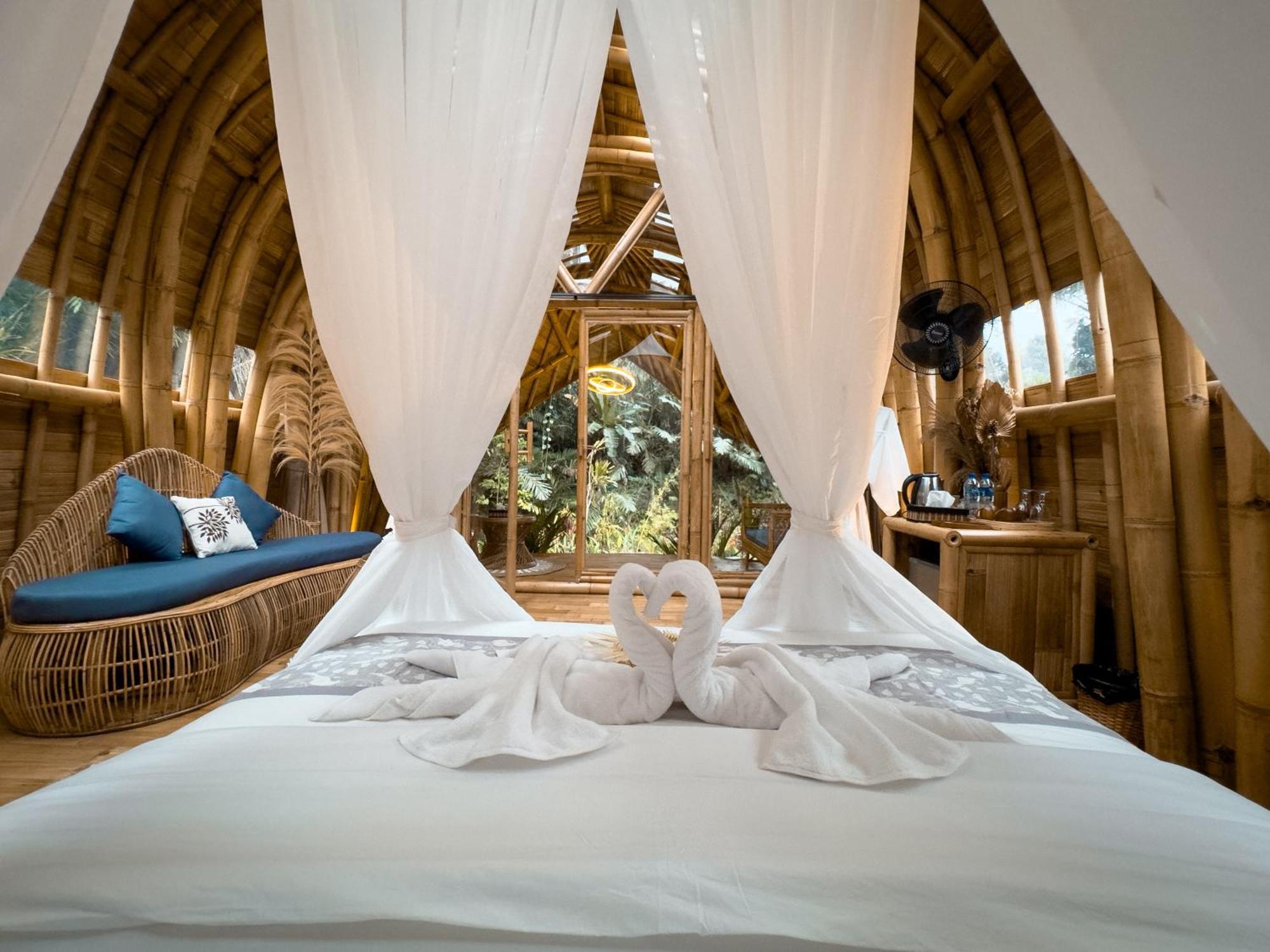Bamboo House - Ecobreeze Villa Сидемен Екстериор снимка