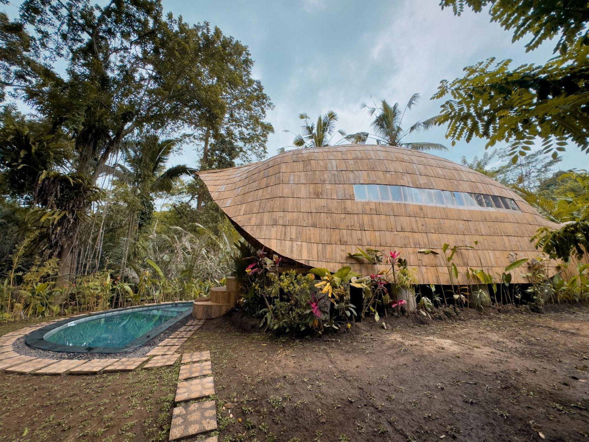 Bamboo House - Ecobreeze Villa Сидемен Екстериор снимка
