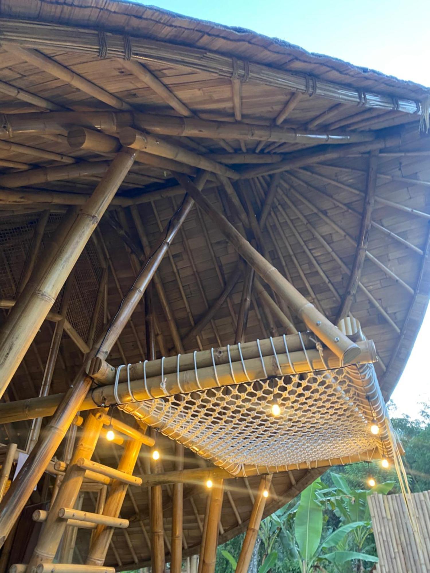 Bamboo House - Ecobreeze Villa Сидемен Екстериор снимка