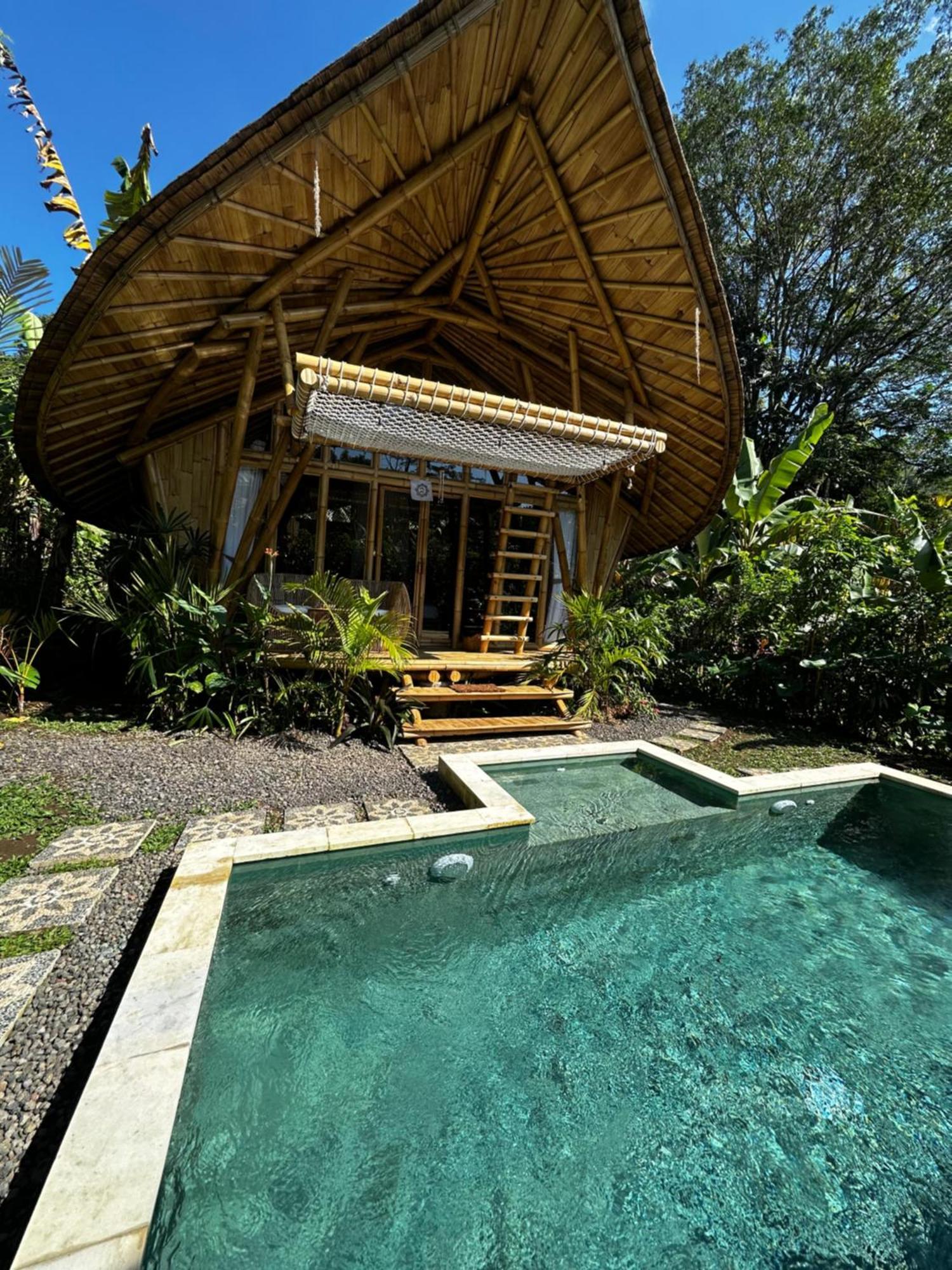 Bamboo House - Ecobreeze Villa Сидемен Екстериор снимка