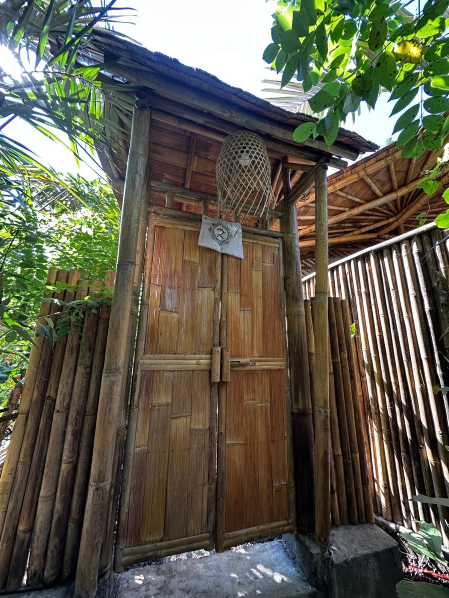 Bamboo House - Ecobreeze Villa Сидемен Екстериор снимка