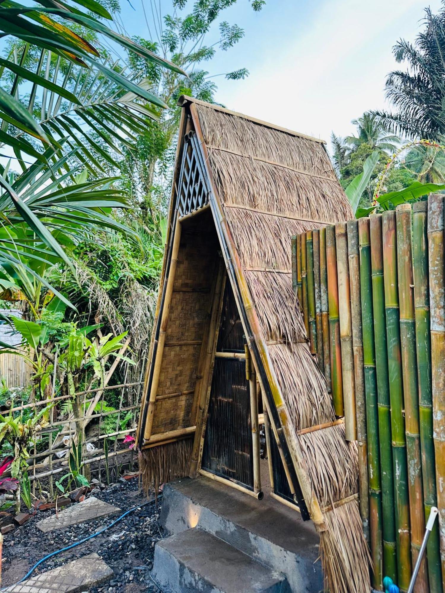 Bamboo House - Ecobreeze Villa Сидемен Екстериор снимка