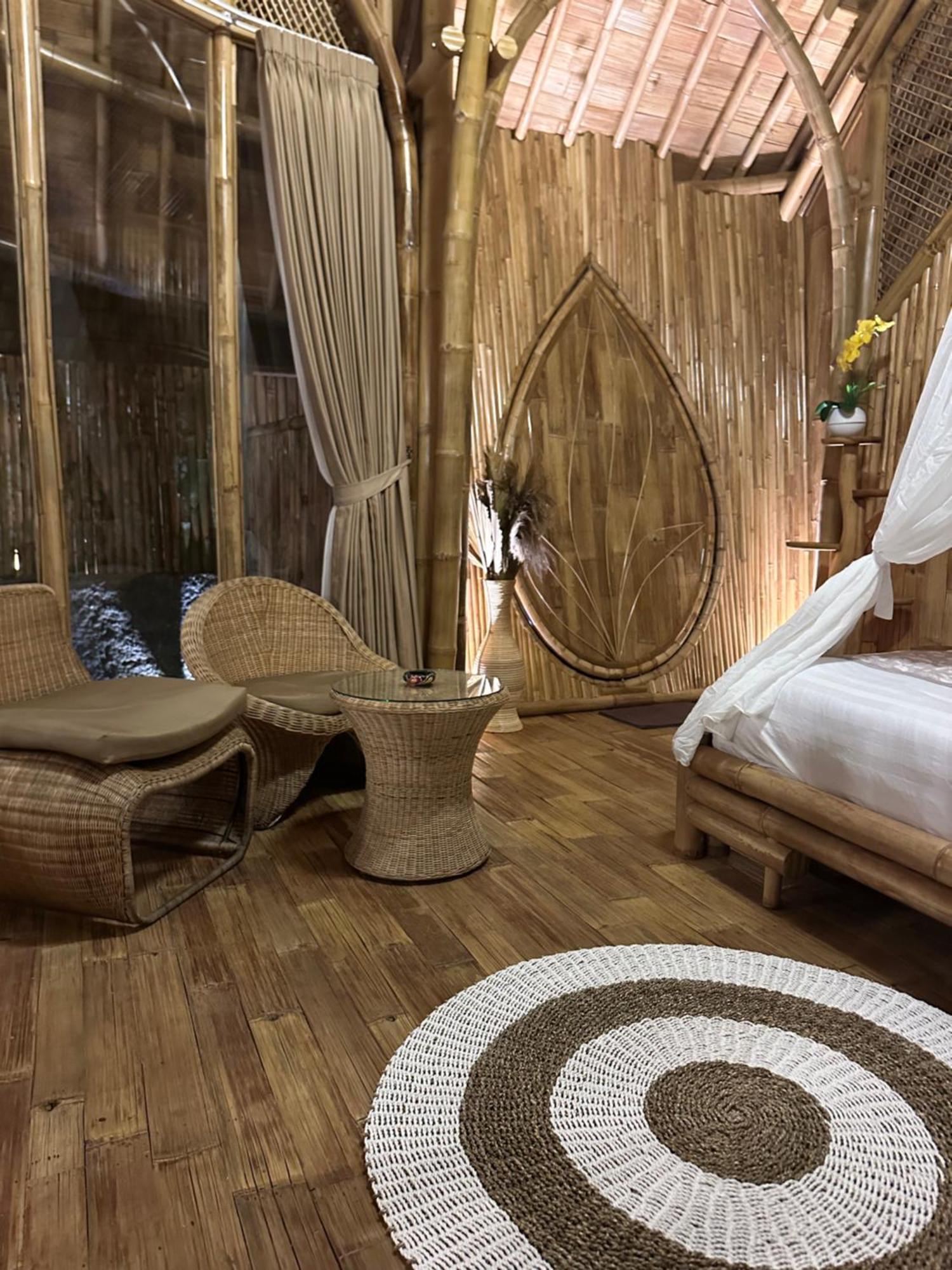 Bamboo House - Ecobreeze Villa Сидемен Екстериор снимка